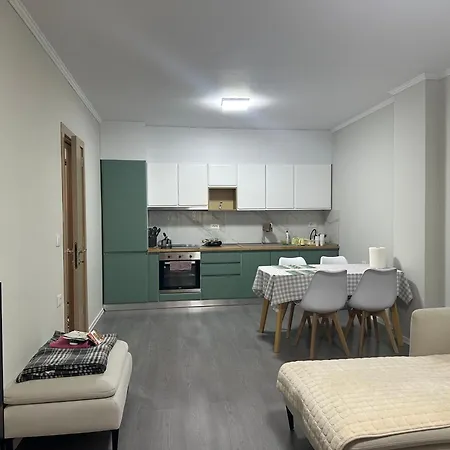 Daire Brand New For Rent Tiran